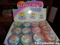 PARTIJ UNICORN POO IN DISPLAY