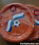 PARTIJ PAPIEREN BORDJES VOETBAL 18CM 16 STUKS PER PAKJE